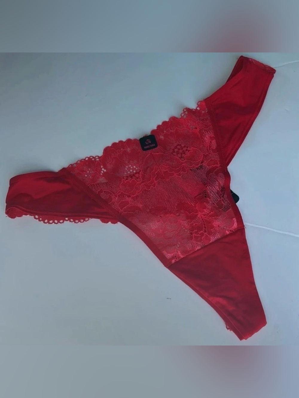 NWT La Senza Red Lace Eyelet Thong Panty Size Large